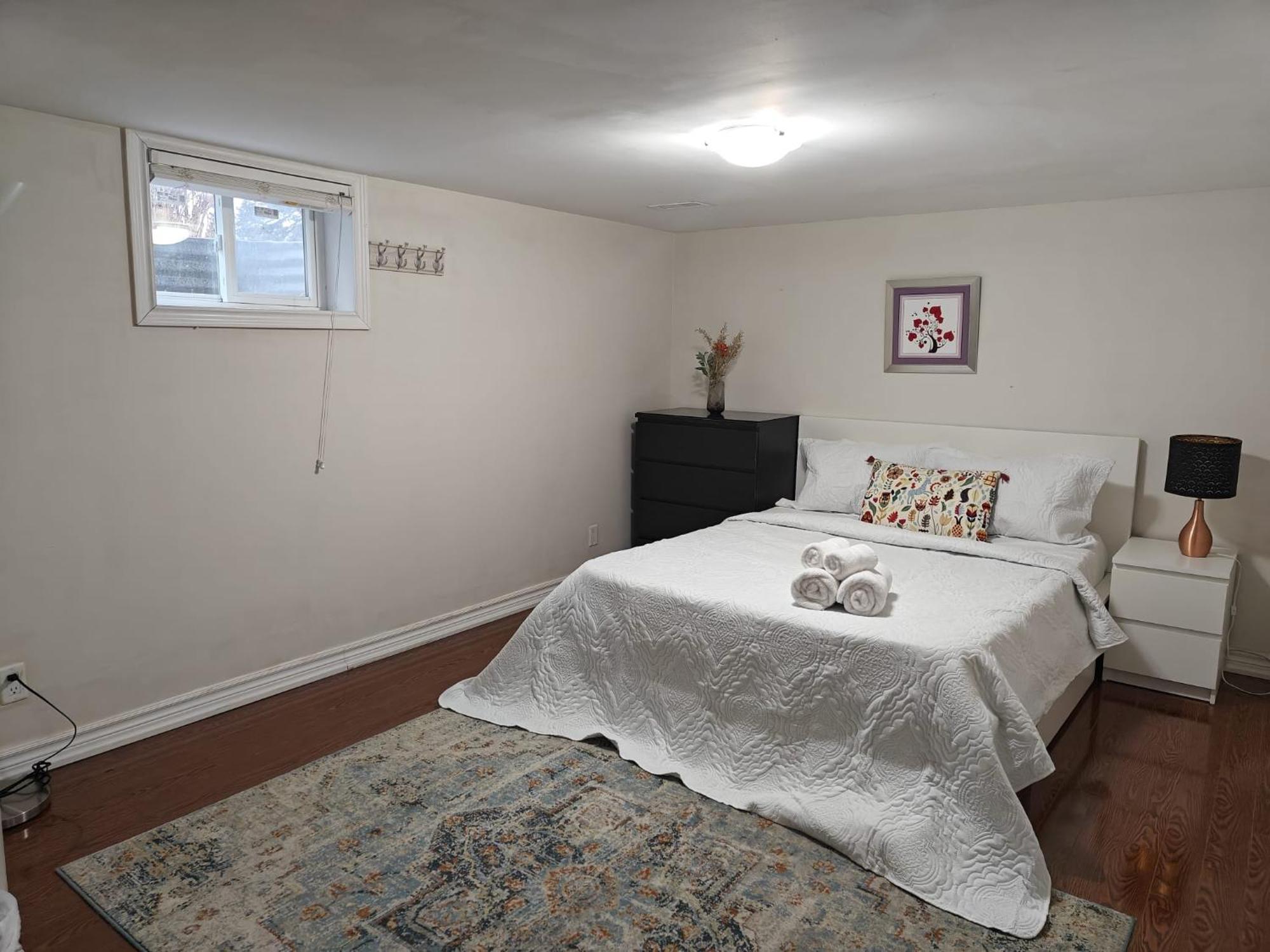 Spacious Mbr Near Kennedy Subway & Go Toronto Exterior foto