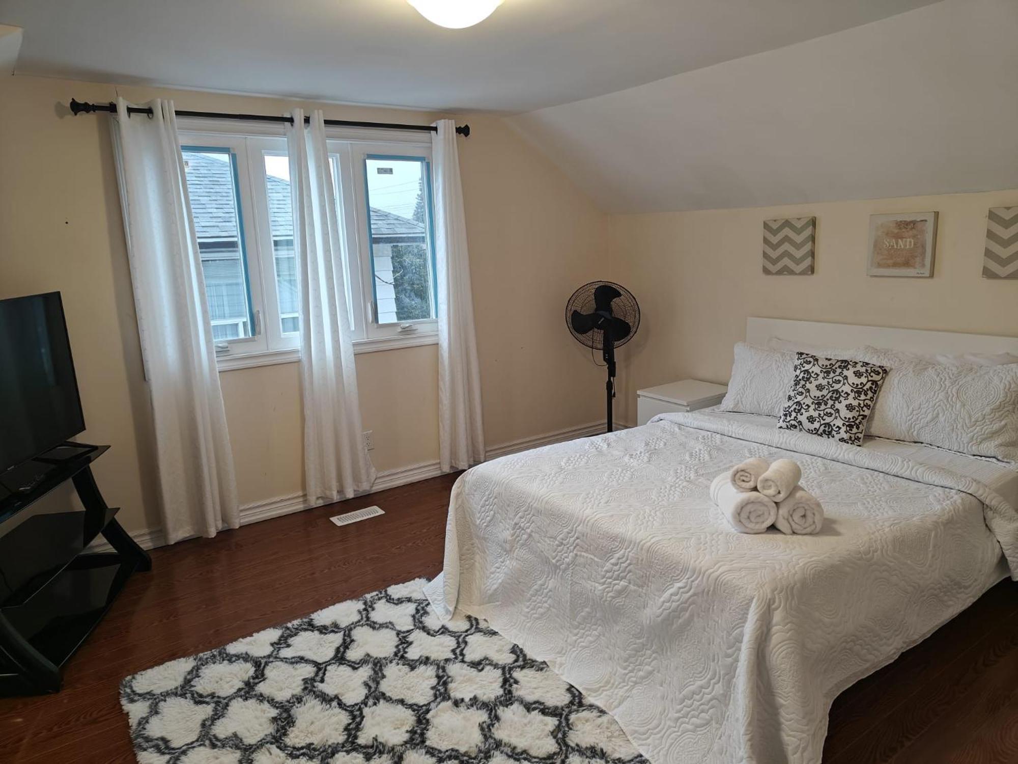 Spacious Mbr Near Kennedy Subway & Go Toronto Exterior foto